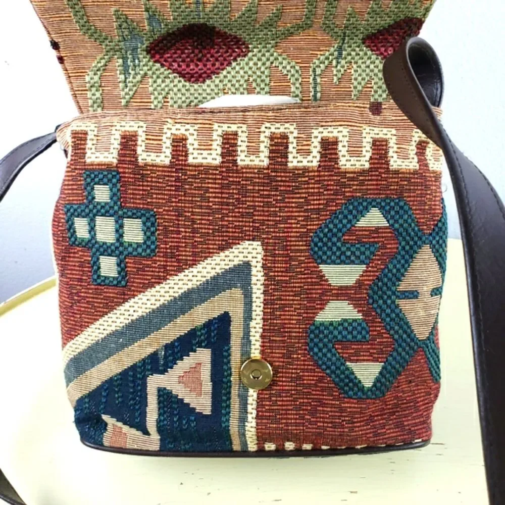 Women's Vintage Arizona Geo Aztec Threaded Nine West.Crossbody - Picture 7 of 16